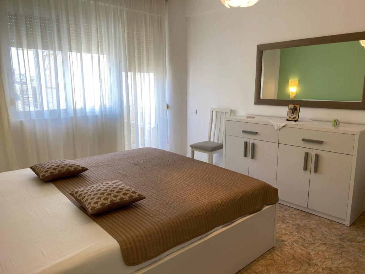 Adelina's Deluxe Durrës